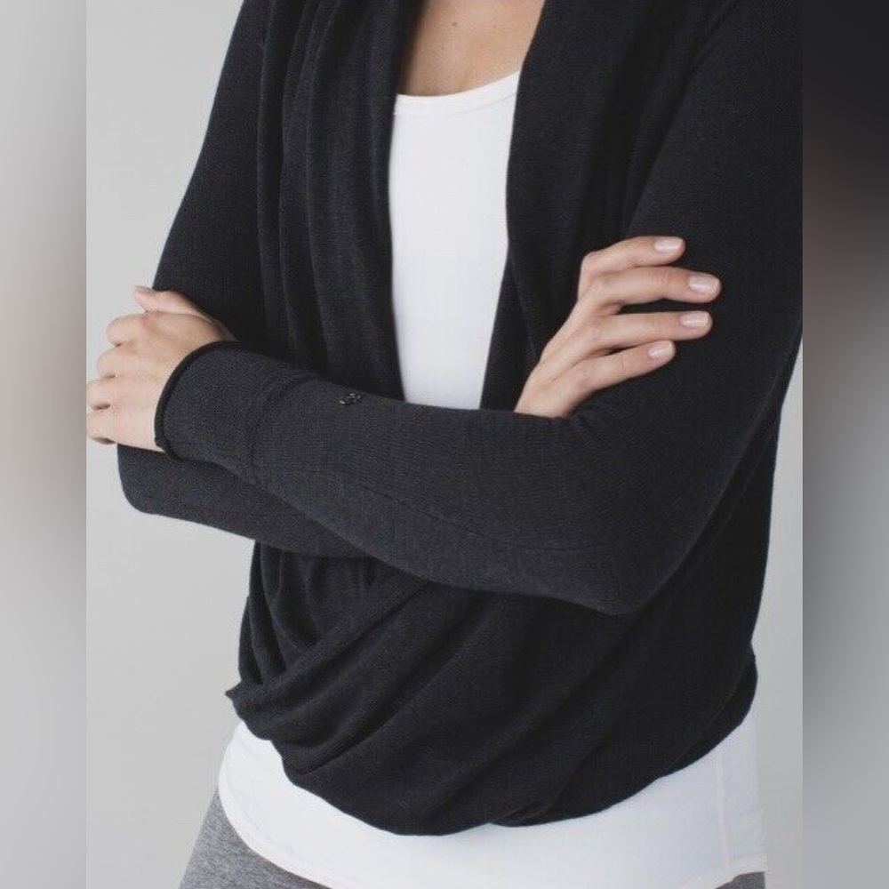 Lululemon Iconic Wrap - Picture 6 of 6